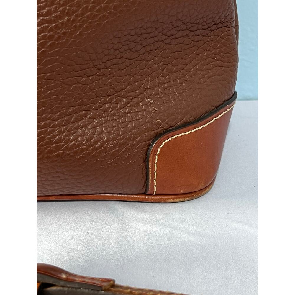 Classic Dooney & Bourke Crossbody Bag Brown Pebbled Leather Red Lining - Picture 9 of 14